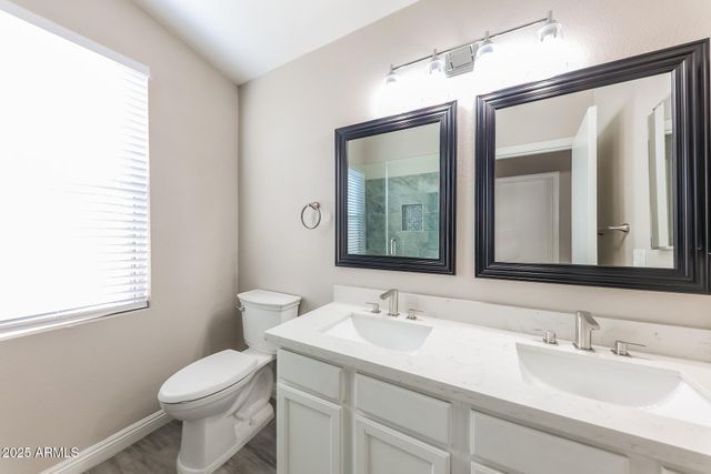 8833 W MONTE VISTA Road, Phoenix, AZ 85037