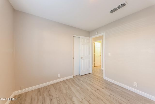 8833 W MONTE VISTA Road, Phoenix, AZ 85037