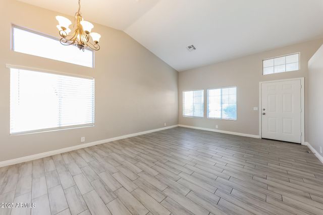 8833 W MONTE VISTA Road, Phoenix, AZ 85037