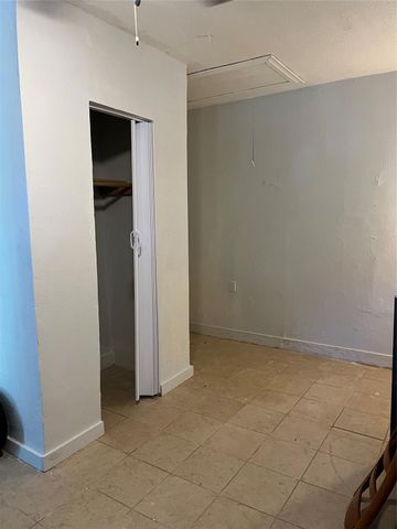 7634 South Hall Street, Houston, TX 77028