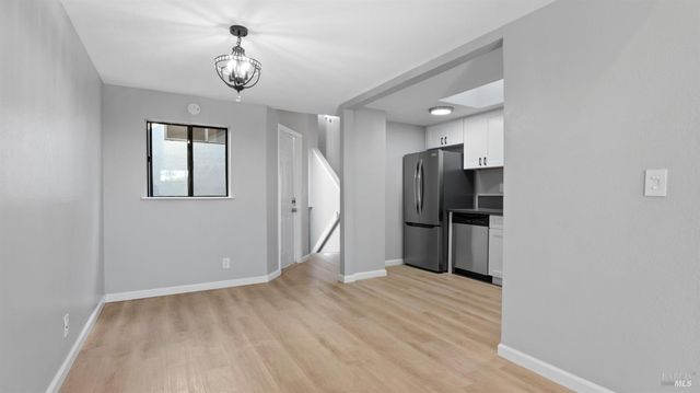 155 White Pine Dr, Vallejo, CA 94591