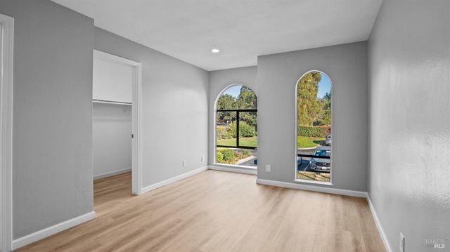 155 White Pine Dr, Vallejo, CA 94591