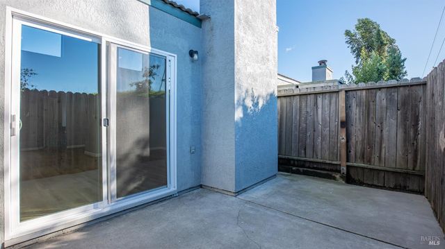 155 White Pine Dr, Vallejo, CA 94591