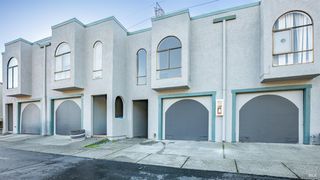 155 White Pine Dr, Vallejo, CA 94591