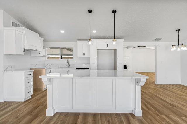 2622 N 2nd Street, Fresno, CA 93703