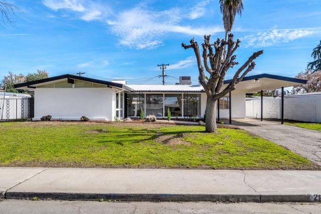 2622 N 2nd Street, Fresno, CA 93703