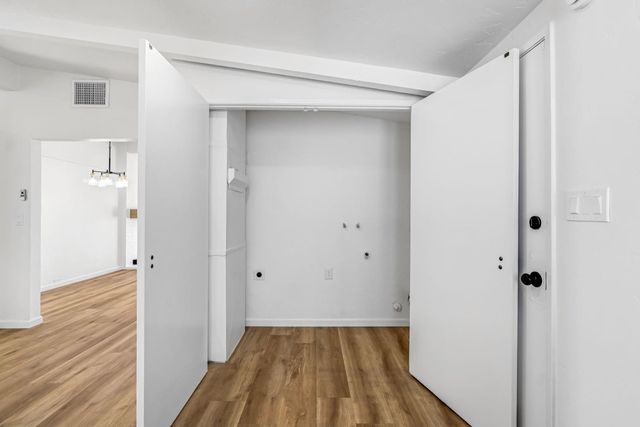 2622 N 2nd Street, Fresno, CA 93703