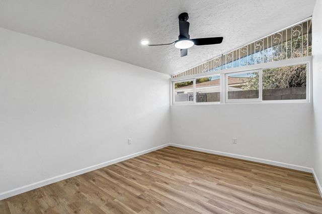 2622 N 2nd Street, Fresno, CA 93703