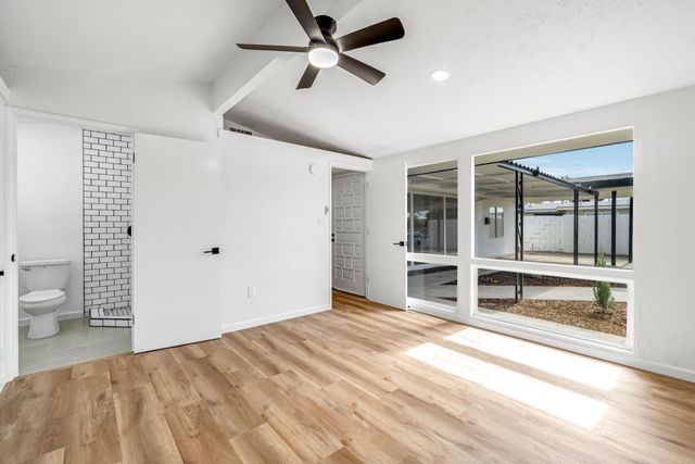 2622 N 2nd Street, Fresno, CA 93703