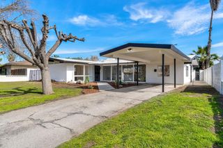 2622 N 2nd Street, Fresno, CA 93703
