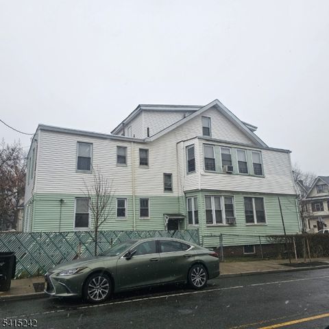 67 Weequahic Ave, Newark City, NJ 07112
