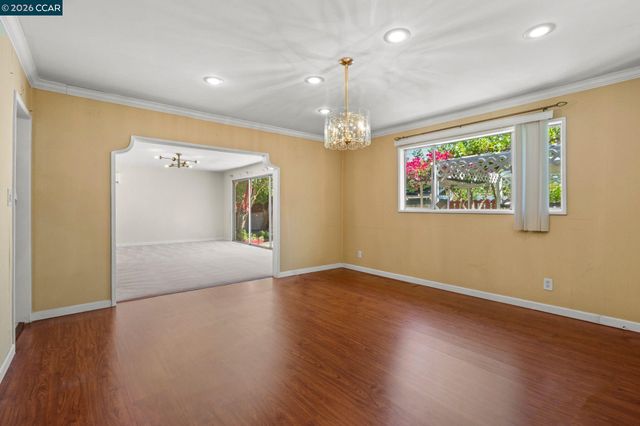 6422 Lubao Ave, Woodland Hills (los Angeles), CA 91367