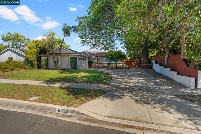 6422 Lubao Ave, Woodland Hills (los Angeles), CA 91367
