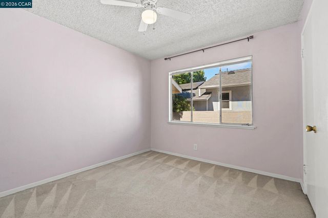 6422 Lubao Ave, Woodland Hills (los Angeles), CA 91367