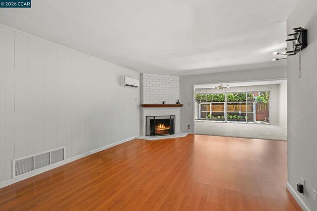 6422 Lubao Ave, Woodland Hills (los Angeles), CA 91367