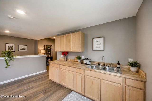 1735 W Ormsby Ave, Louisville, KY 40210