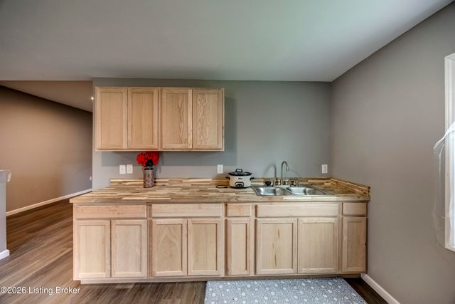 1735 W Ormsby Ave, Louisville, KY 40210