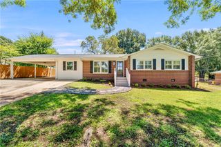 203 Fernwood Circle, Anderson, SC 29626