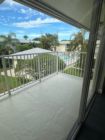 809 HUMMINGBIRD Way 5C, North Palm Beach, FL 33408