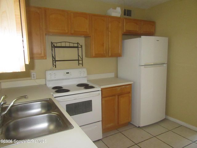 415 Harrison Avenue 4, Cape Canaveral, FL 32920