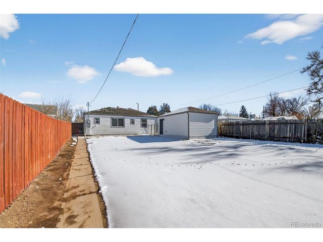 1341 Jamaica St, Aurora, CO 80010