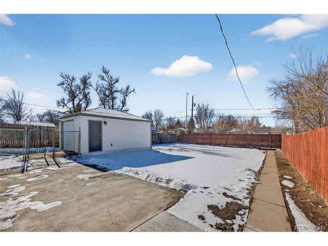 1341 Jamaica St, Aurora, CO 80010