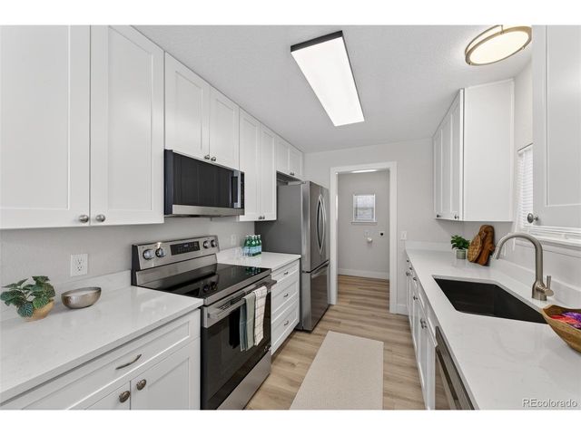 1341 Jamaica St, Aurora, CO 80010