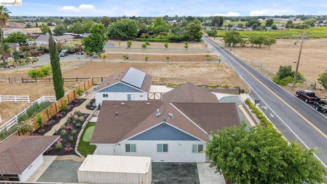 700 Brownstone RD, Oakley, CA 94561