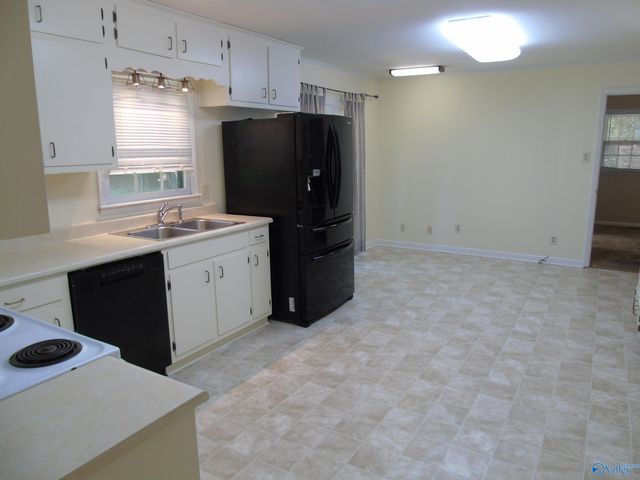 2213 Maysville Road NE, Huntsville, AL 35811