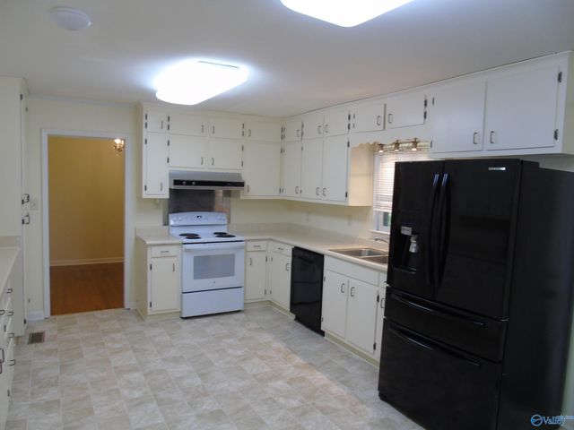 2213 Maysville Road NE, Huntsville, AL 35811