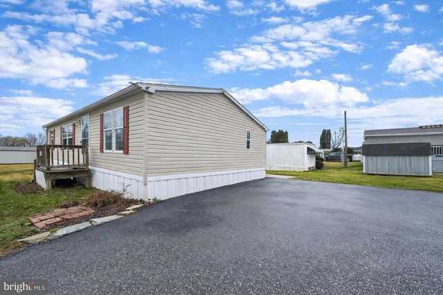 16 HAZEL CIR, Mechanicsburg, PA 17050