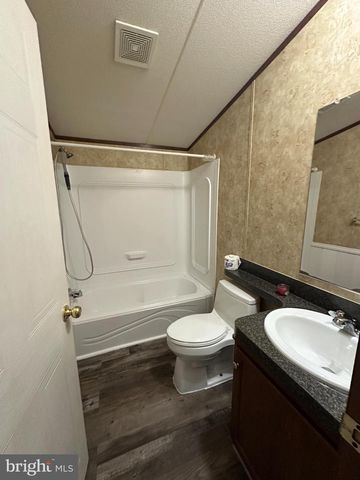 16 HAZEL CIR, Mechanicsburg, PA 17050