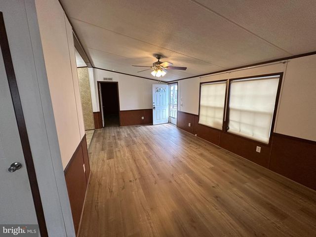 16 HAZEL CIR, Mechanicsburg, PA 17050