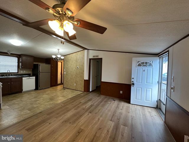 16 HAZEL CIR, Mechanicsburg, PA 17050