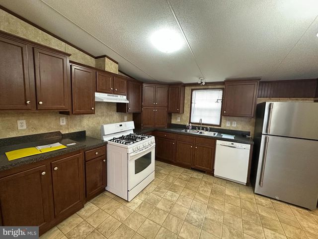 16 HAZEL CIR, Mechanicsburg, PA 17050