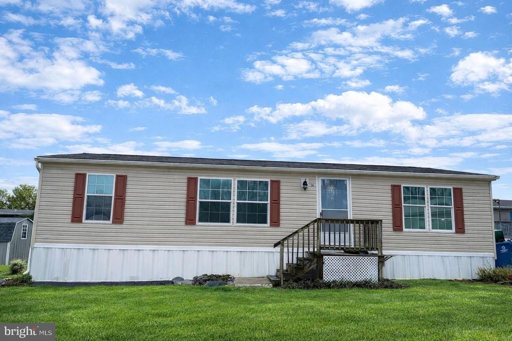 16 HAZEL CIR, Mechanicsburg, PA 17050