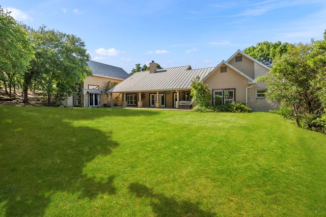 1031 Bluebell Rd, Kerrville, TX 78028