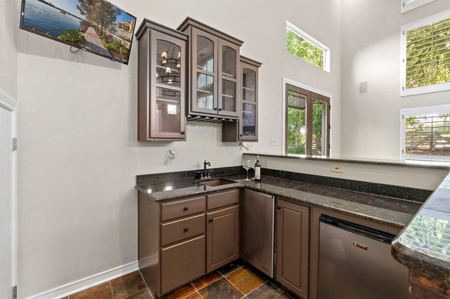 1031 Bluebell Rd, Kerrville, TX 78028