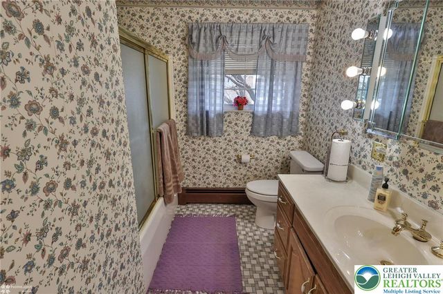 4514 Steuben Road, Lower Nazareth Twp, PA 18020