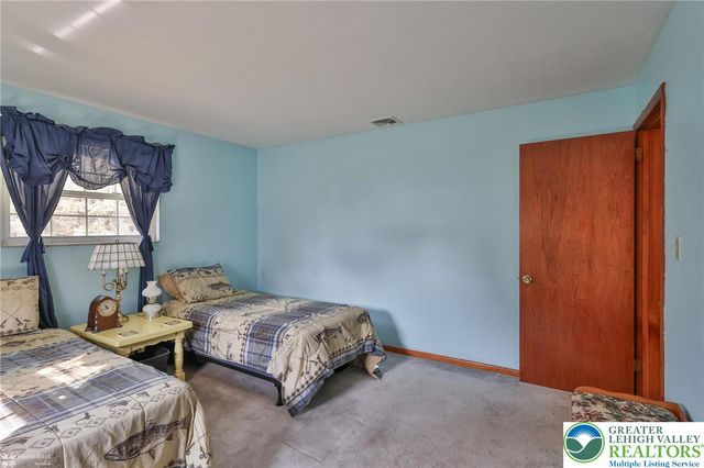 4514 Steuben Road, Lower Nazareth Twp, PA 18020