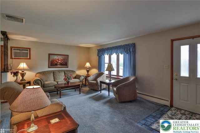 4514 Steuben Road, Lower Nazareth Twp, PA 18020