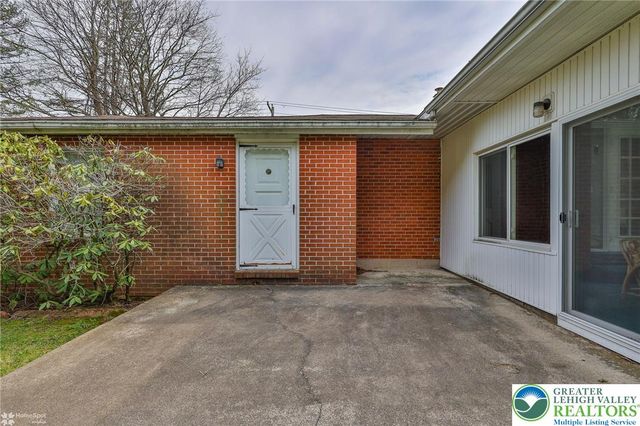 4514 Steuben Road, Lower Nazareth Twp, PA 18020