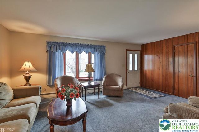 4514 Steuben Road, Lower Nazareth Twp, PA 18020