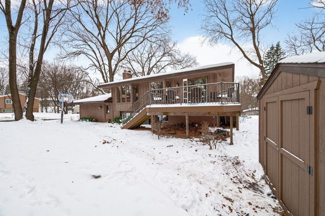 12825 Woodview Lane, Burnsville, MN 55337