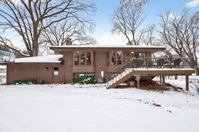 12825 Woodview Lane, Burnsville, MN 55337