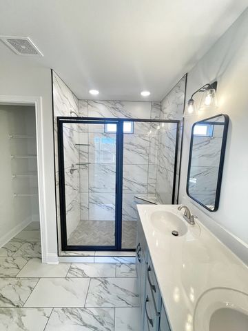 2038 Jackie Lorraine Dr, Clarksville, TN 37042