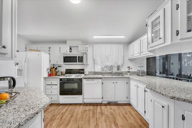 150 W 5th Avenue, Sun Valley, NV 89433