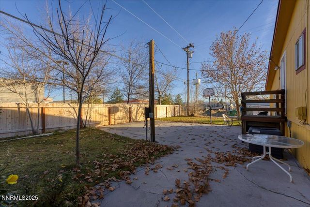 150 W 5th Avenue, Sun Valley, NV 89433