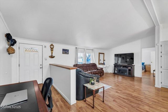 150 W 5th Avenue, Sun Valley, NV 89433