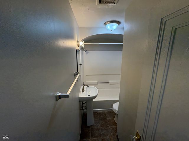 4814 E 10th Street, Indianapolis, IN 46201